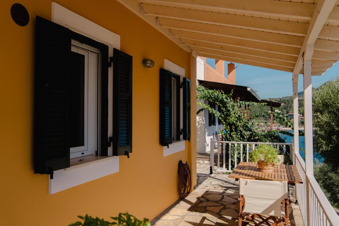 Photo of Others in Mikros Gialos