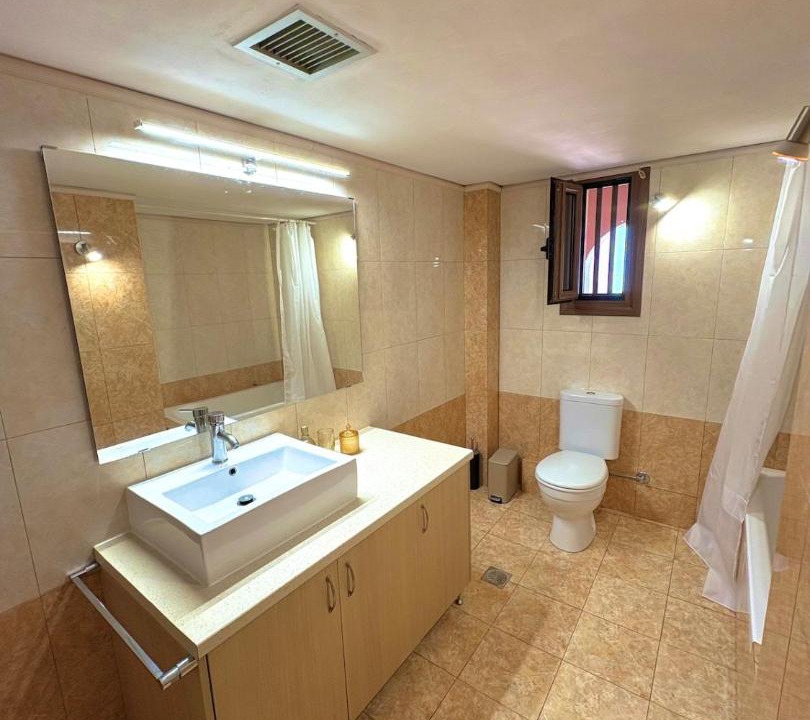 Photo of Bathroom in Elea