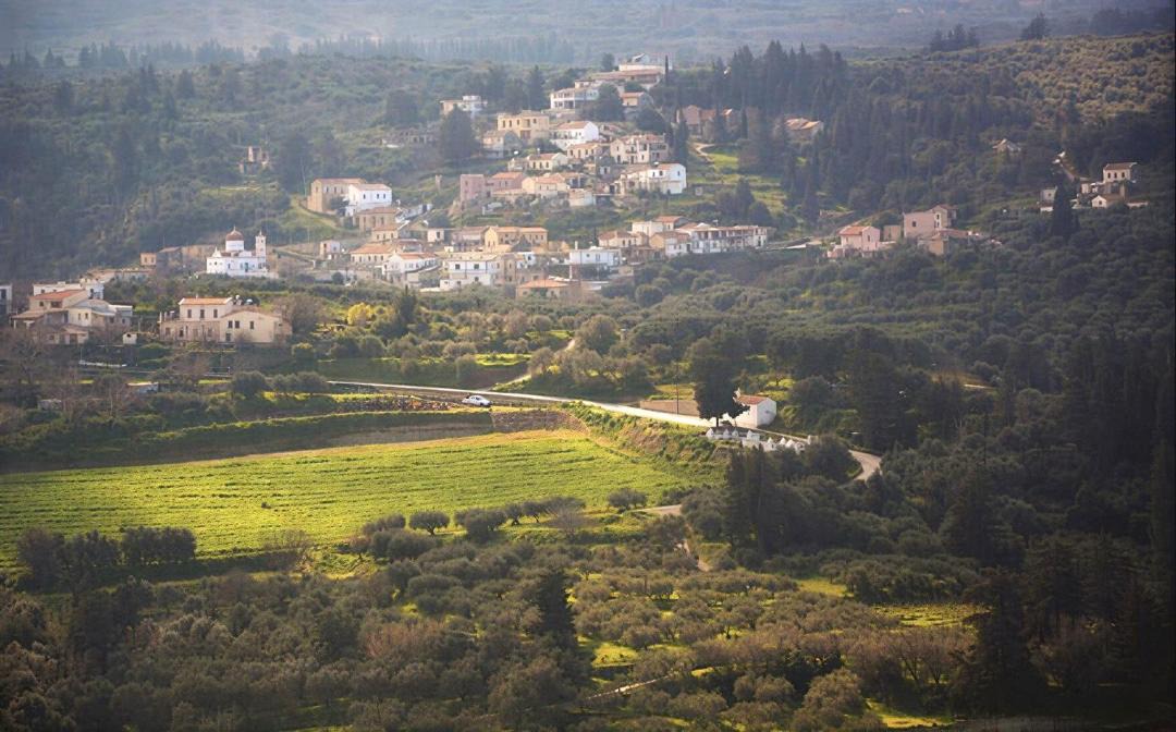 Photo of Others in Makhairoi