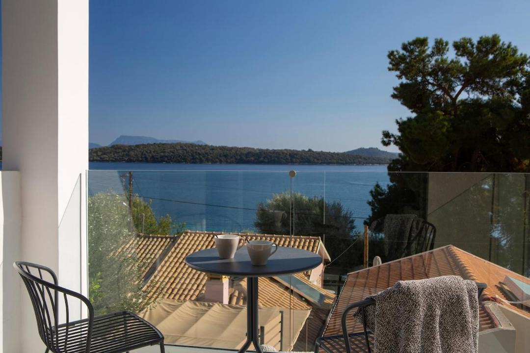 Photo of Patio Balcony in Perigiali