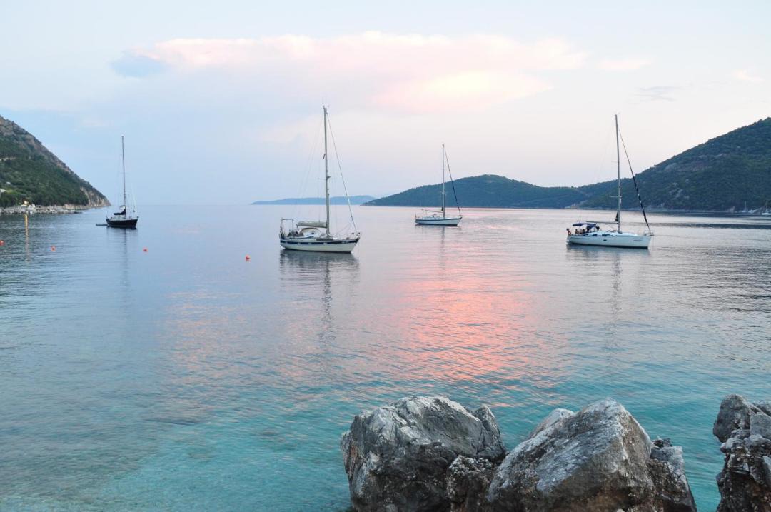 Photo of Others in Mikros Gialos