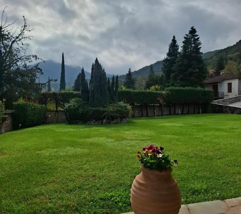 Photo of Others in Lilaia