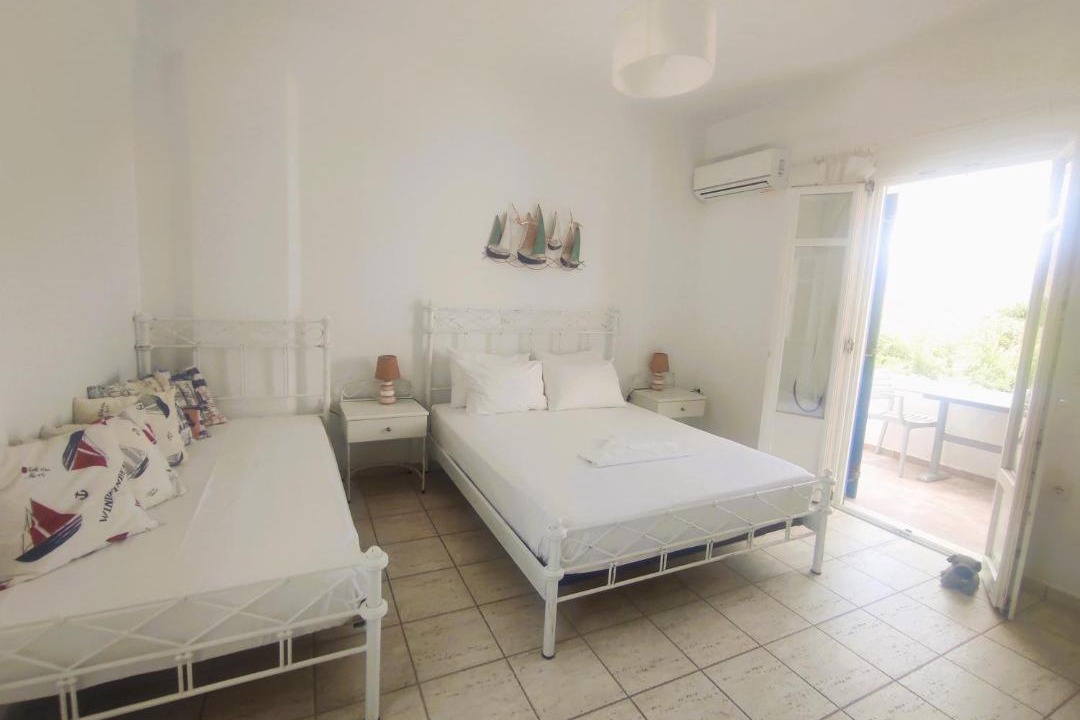 Photo of Bedroom in Katapola