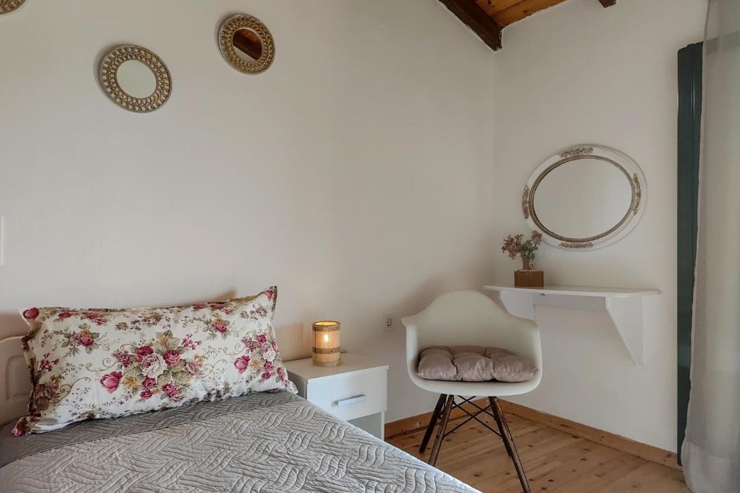 Photo of Bedroom in Peroulion