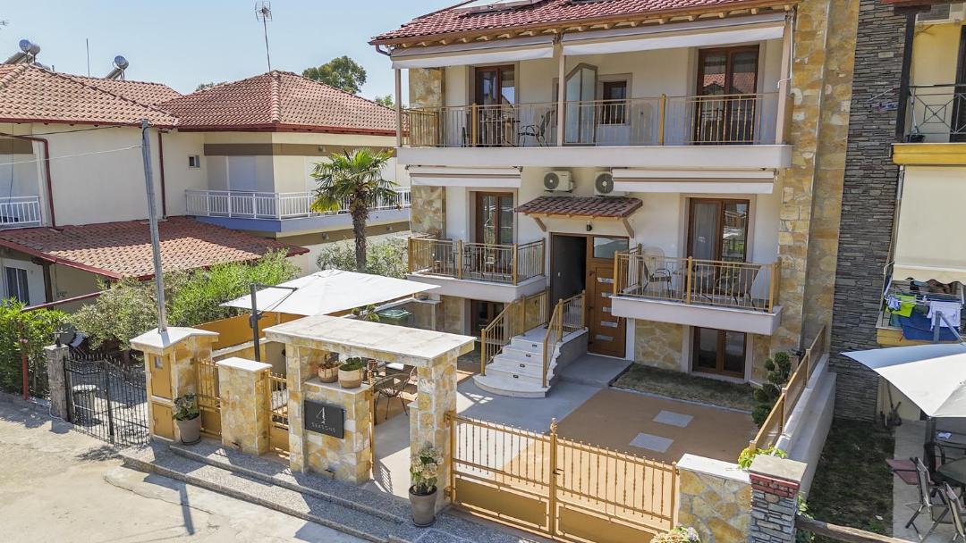 Photo of Others in Aristotelis