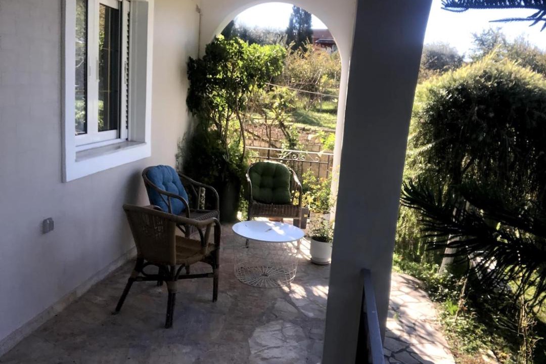 Photo of Patio Balcony in Alepou