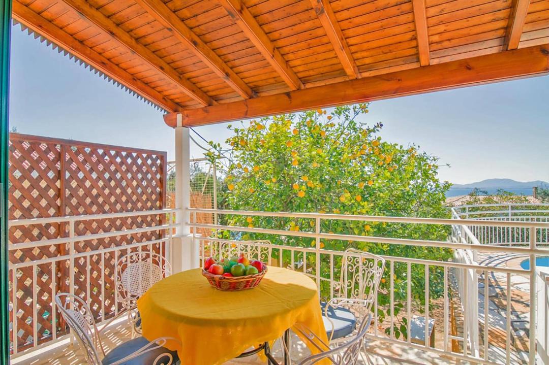 Photo of Patio Balcony in Barbati