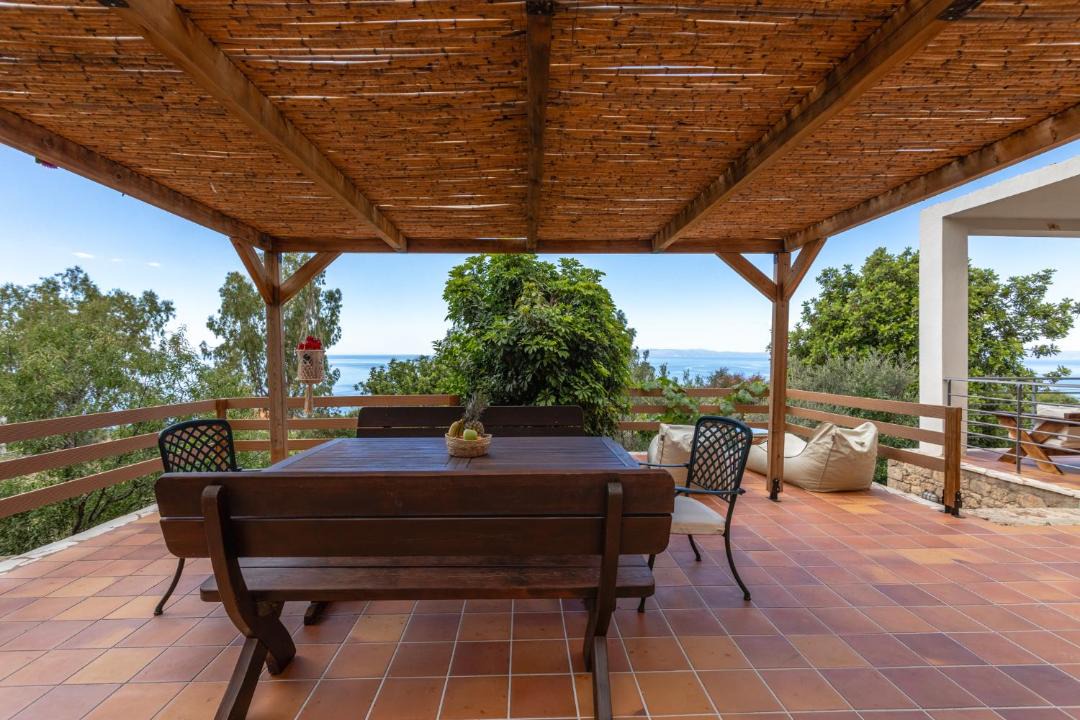 Photo of Patio Balcony in Lefktron