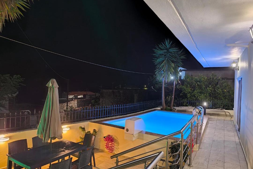 Photo of Patio Balcony in Amari
