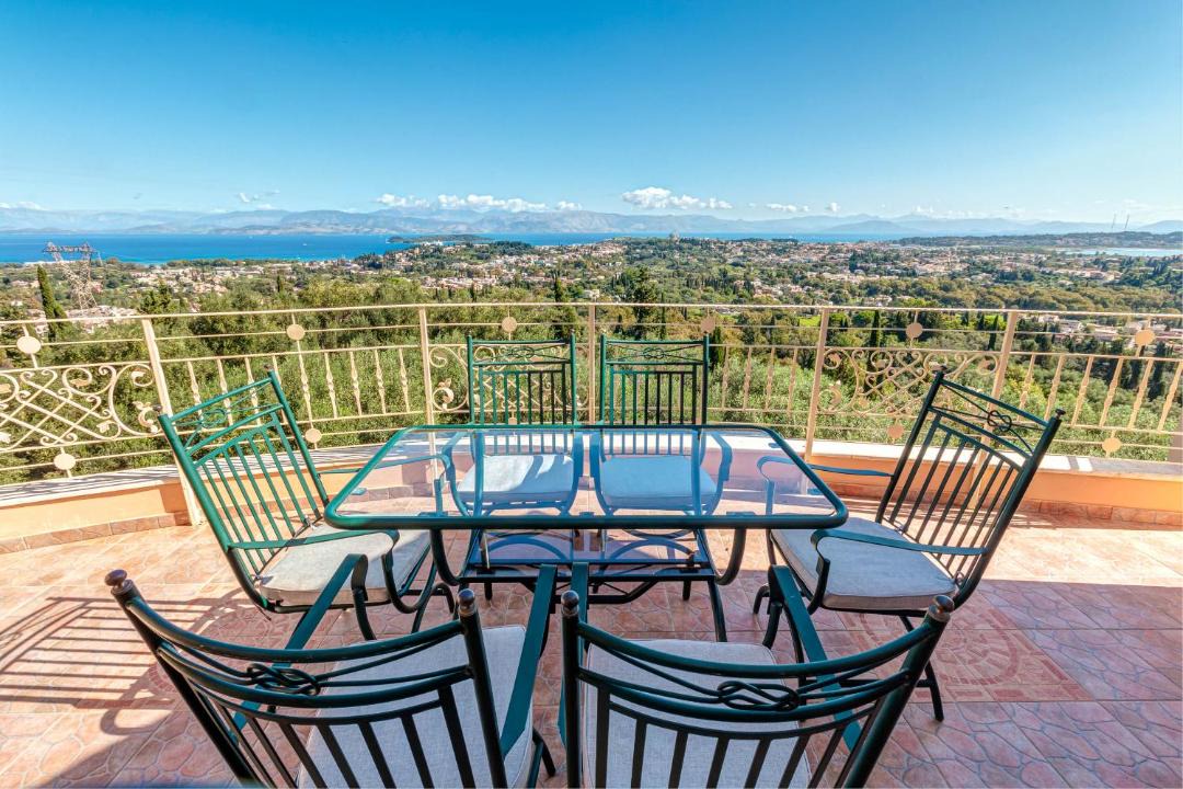 Photo of Patio Balcony in Evropouloi