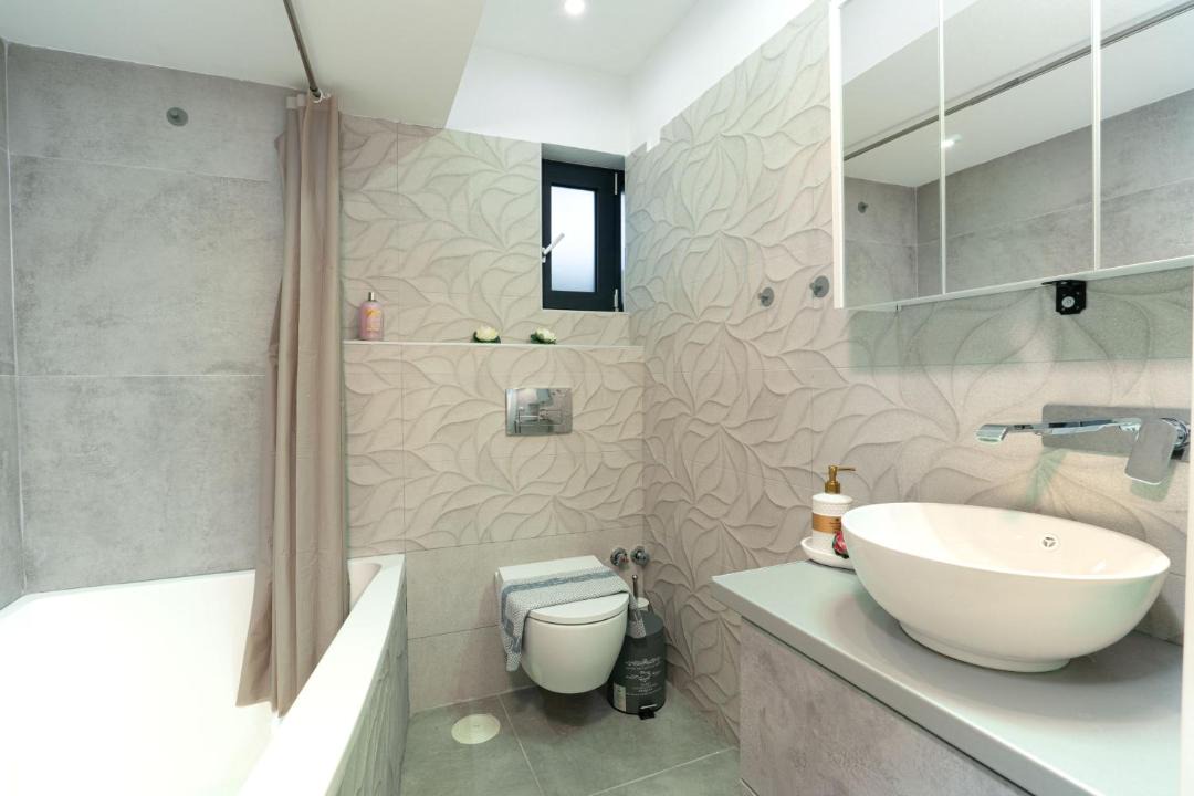 Photo of Bathroom in Alepou