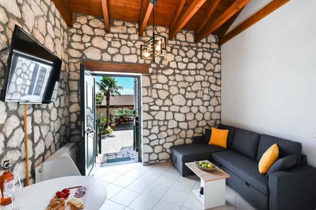 Photo of Others in Apolpaina