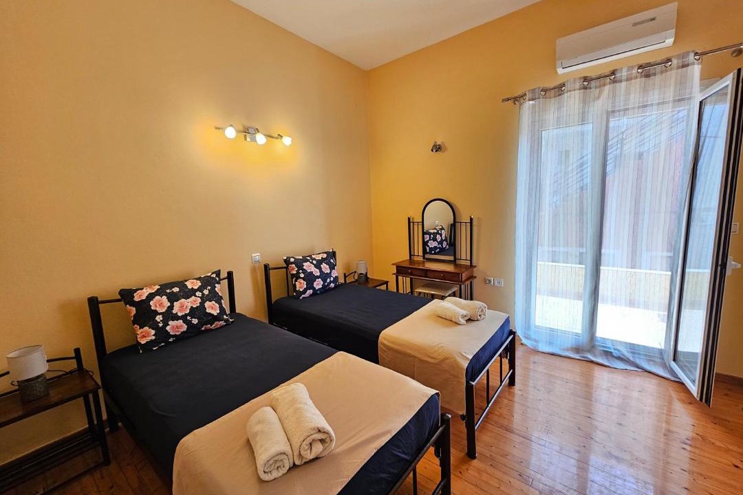 Photo of Bedroom in Ipsos