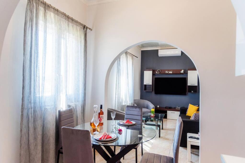 Photo of Livingroom in Argyrades