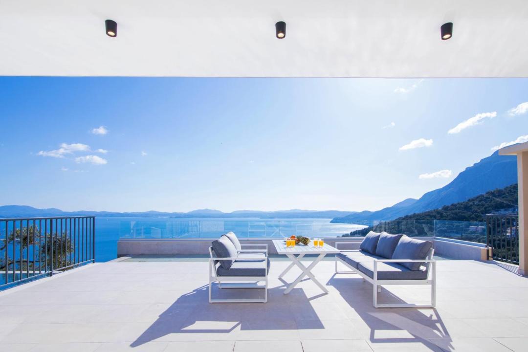Photo of Patio Balcony in Nisaki