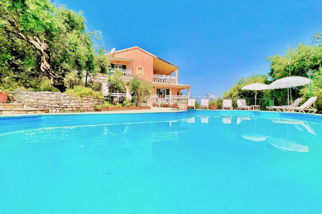 Photo of Outdoor in Apraos