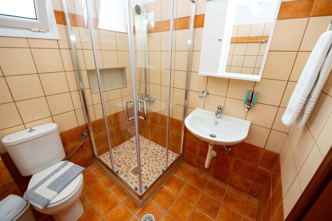 Photo of Bathroom in Astrakeri