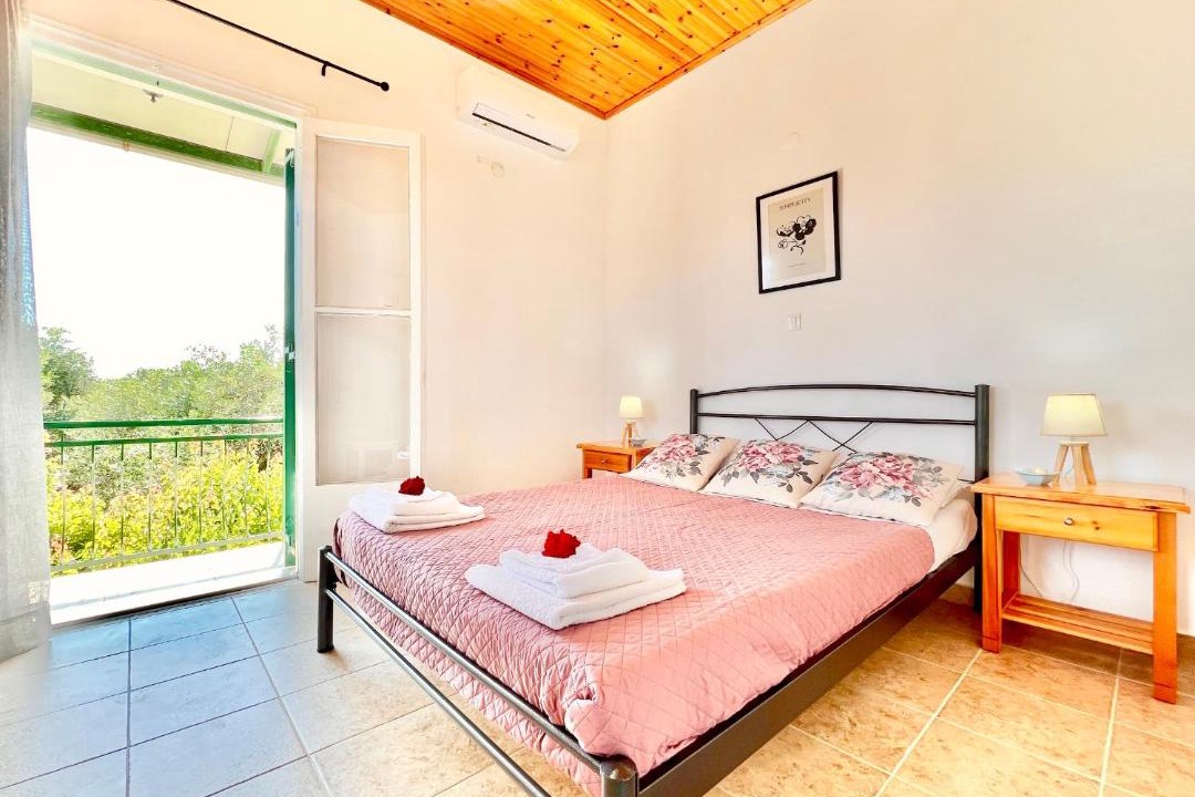 Photo of Bedroom in Astrakeri