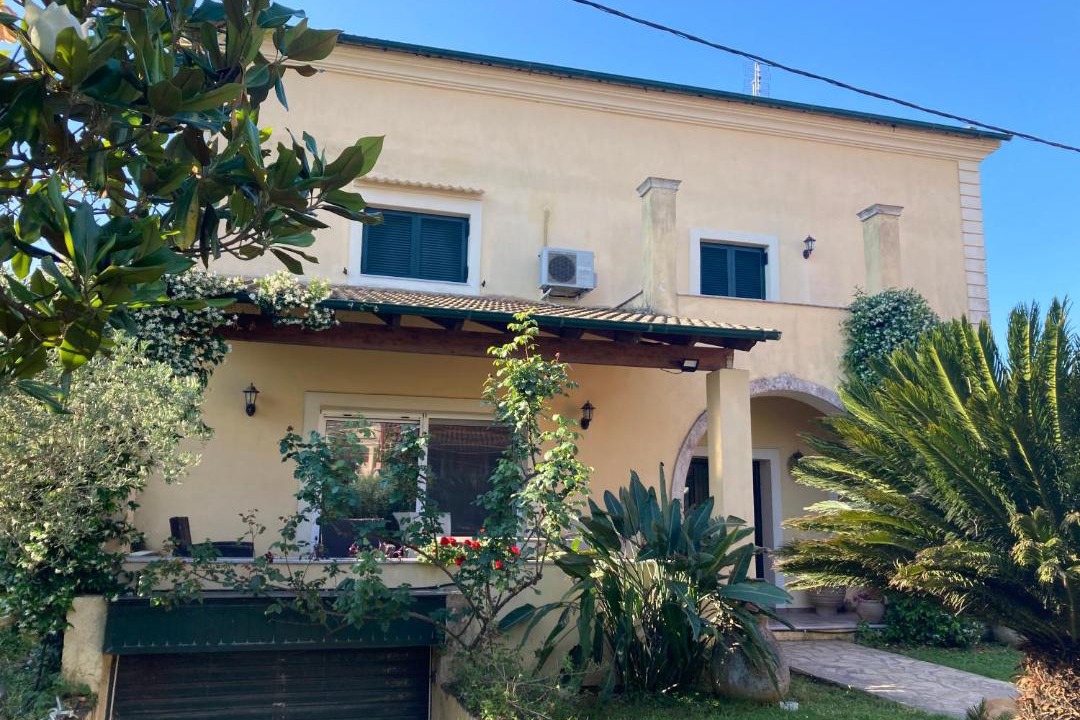 Photo of Buildings in Alepou