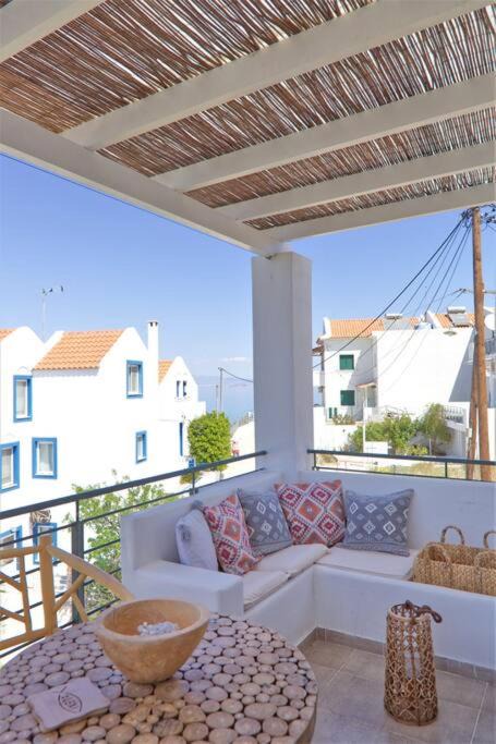 Photo of Others in Milos