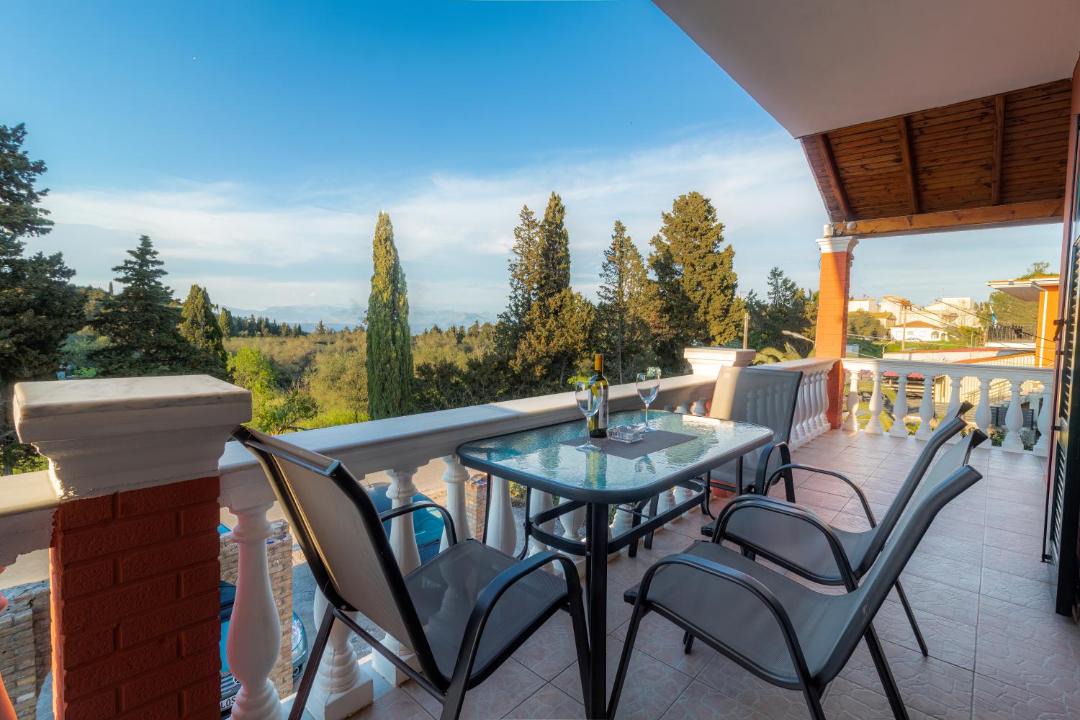 Photo of Patio Balcony in Perivolion