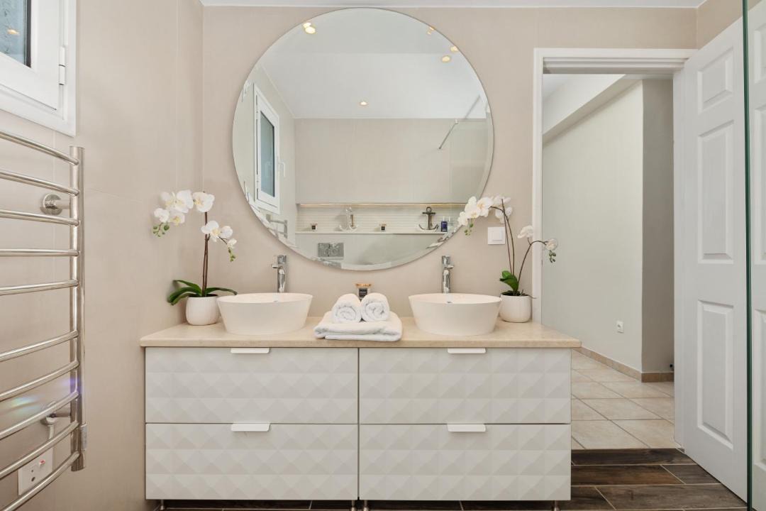 Photo of Bathroom in Perama