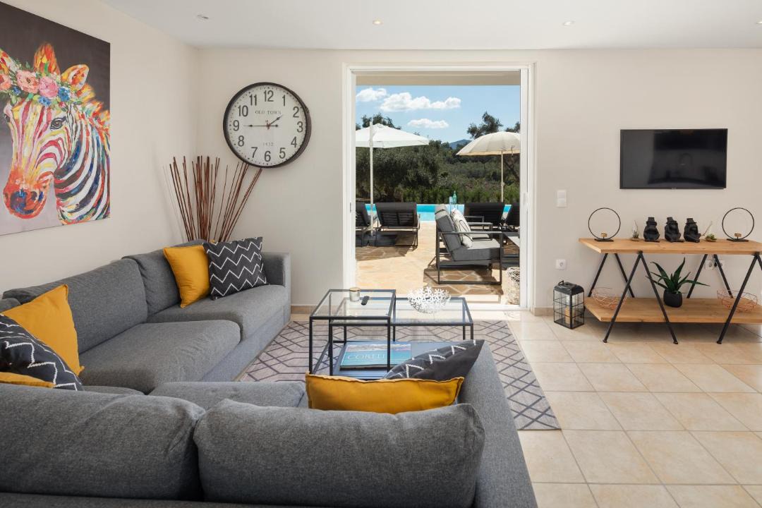 Photo of Livingroom in Perama