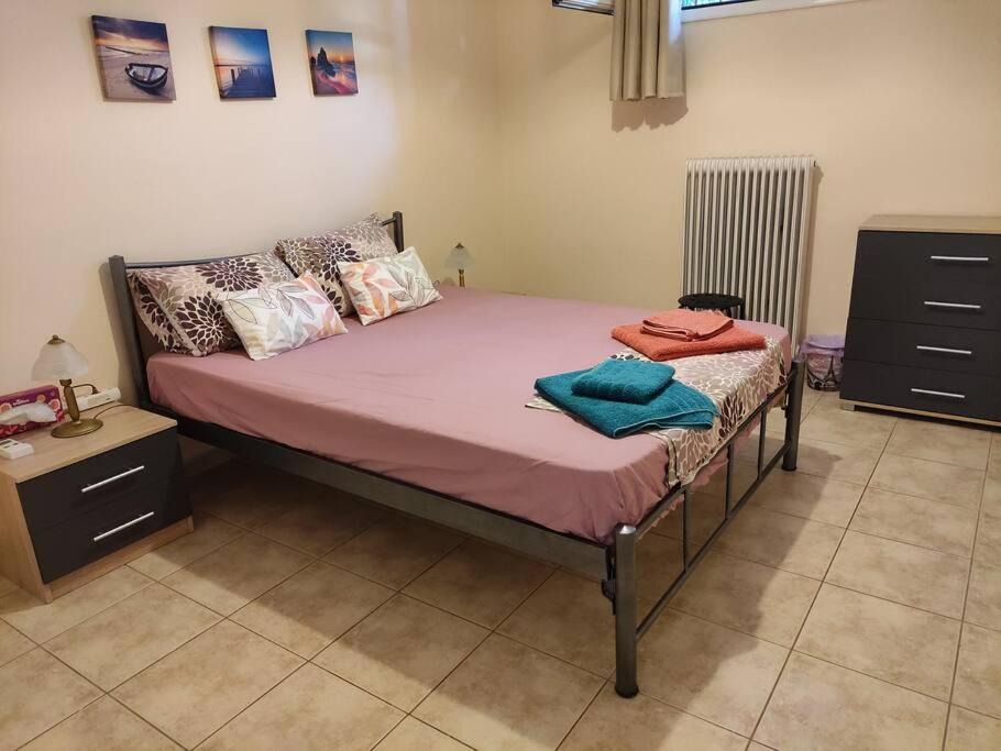 Photo of Bedroom in Alepou