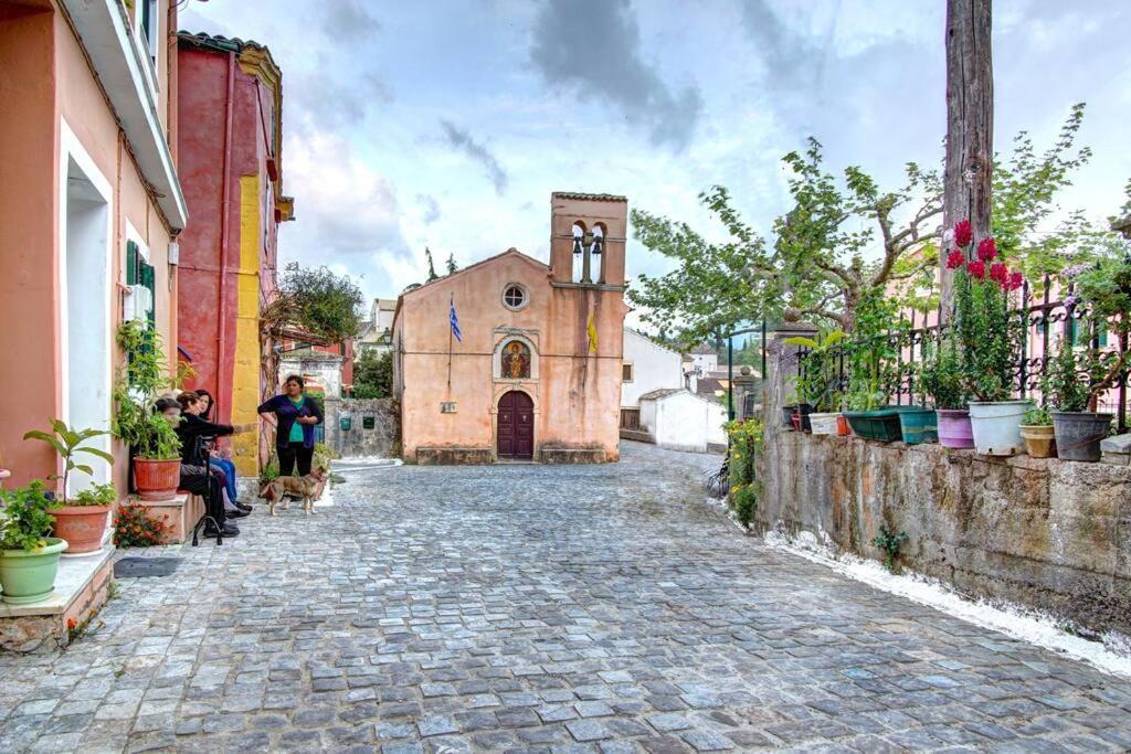 Photo of Buildings in Kouramades