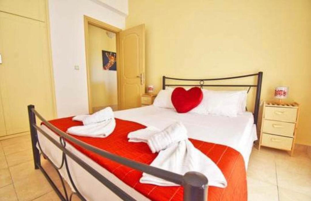 Photo of Bedroom in Messonghi