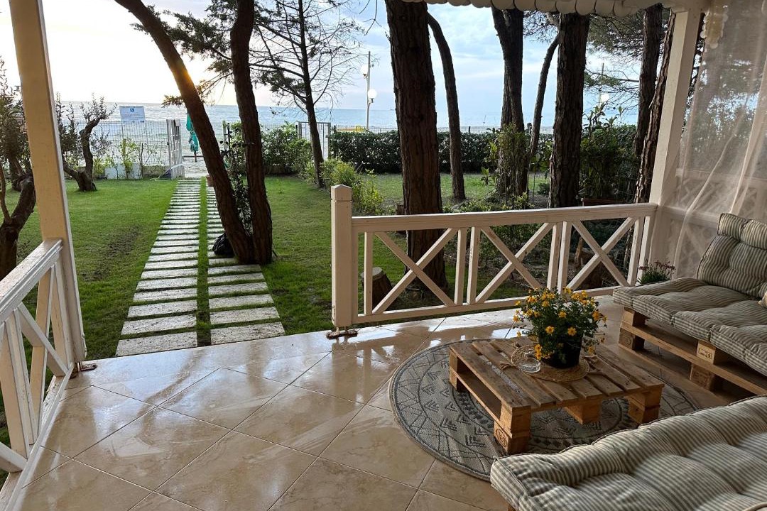 Photo of Patio Balcony in Golem