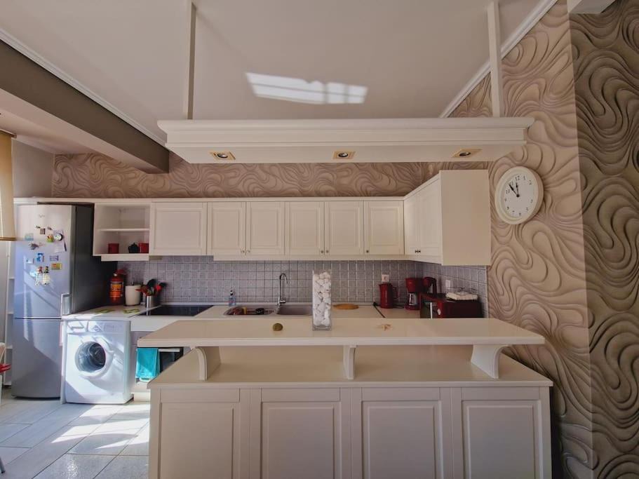 Photo of Kitchen in Neoi Epivates