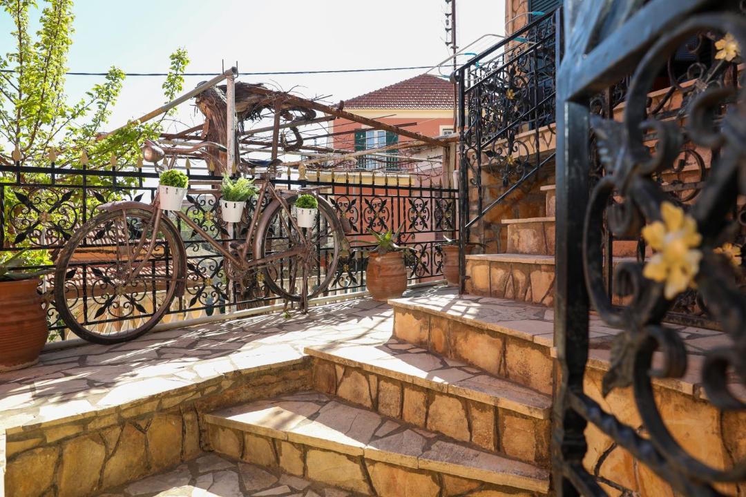 Photo of Patio Balcony in Peroulades