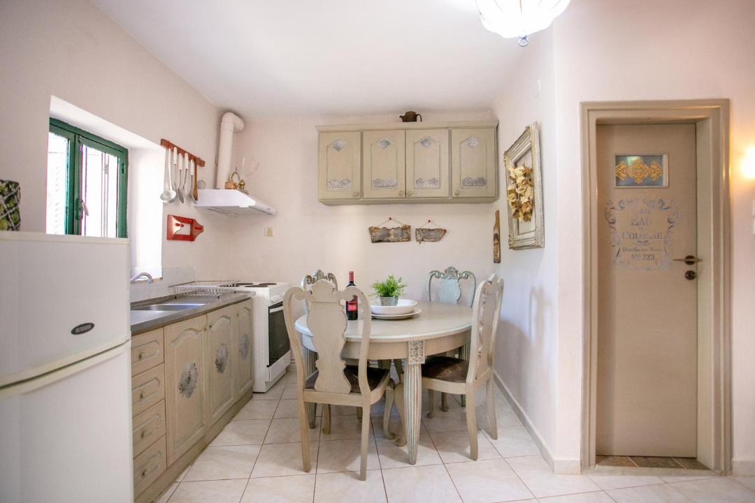 Photo of Kitchen in Charouda