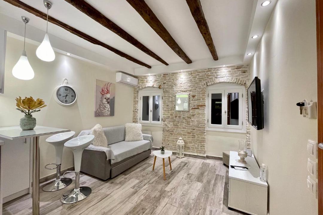 Photo of Livingroom in Old Town
