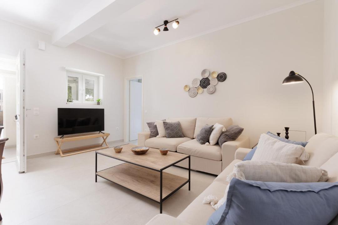 Photo of Livingroom in Alepou