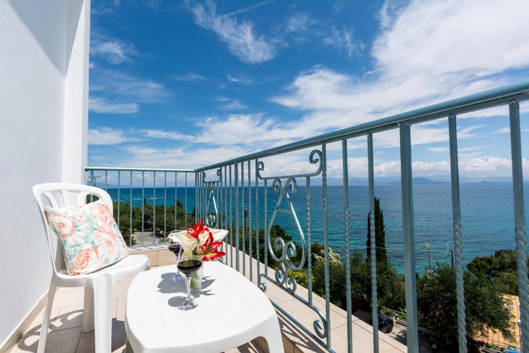 Photo of Patio Balcony in Petriti