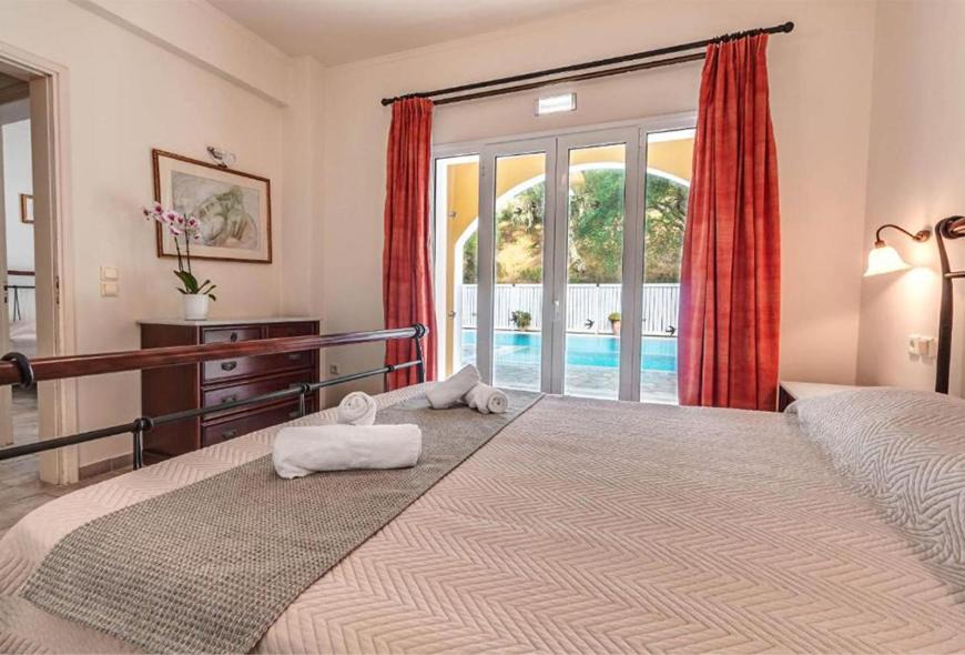 Photo of Bedroom in Agios Stefanos Avliotes