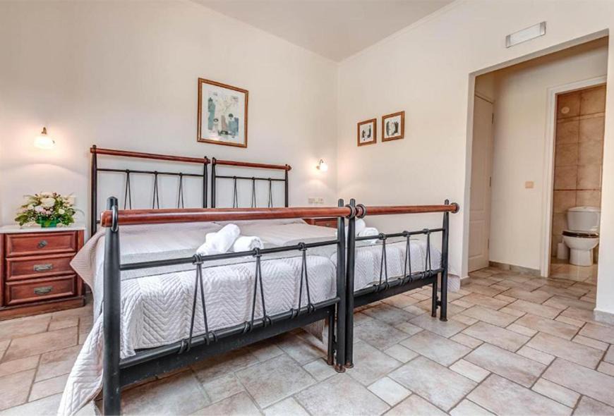 Photo of Bedroom in Agios Stefanos Avliotes