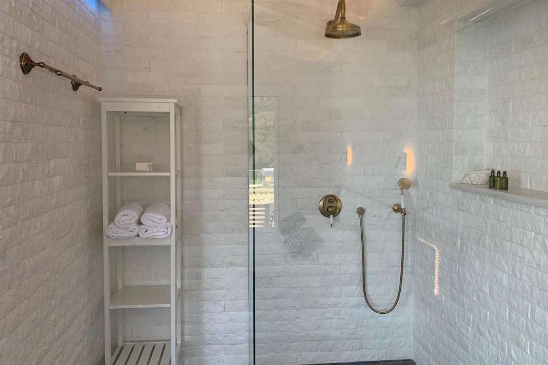 Photo of Bathroom in Liapades