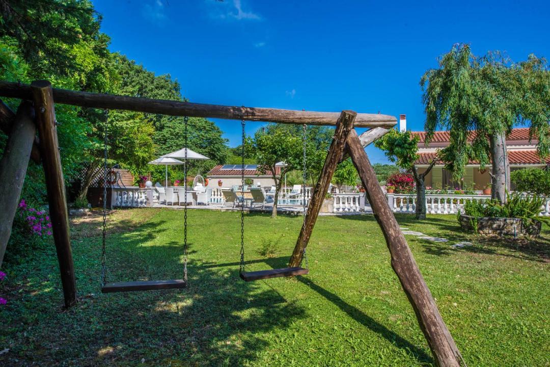 Photo of Outdoor in Peroulion