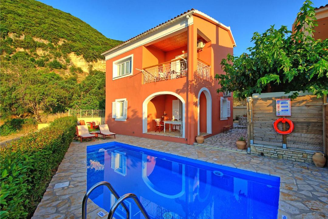 Photo of Outdoor in Petaleia