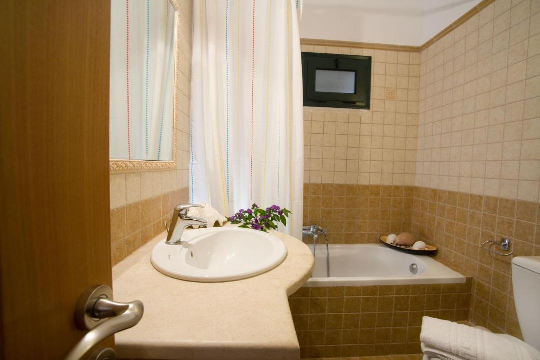 Photo of Bathroom in Tsoukaladhes