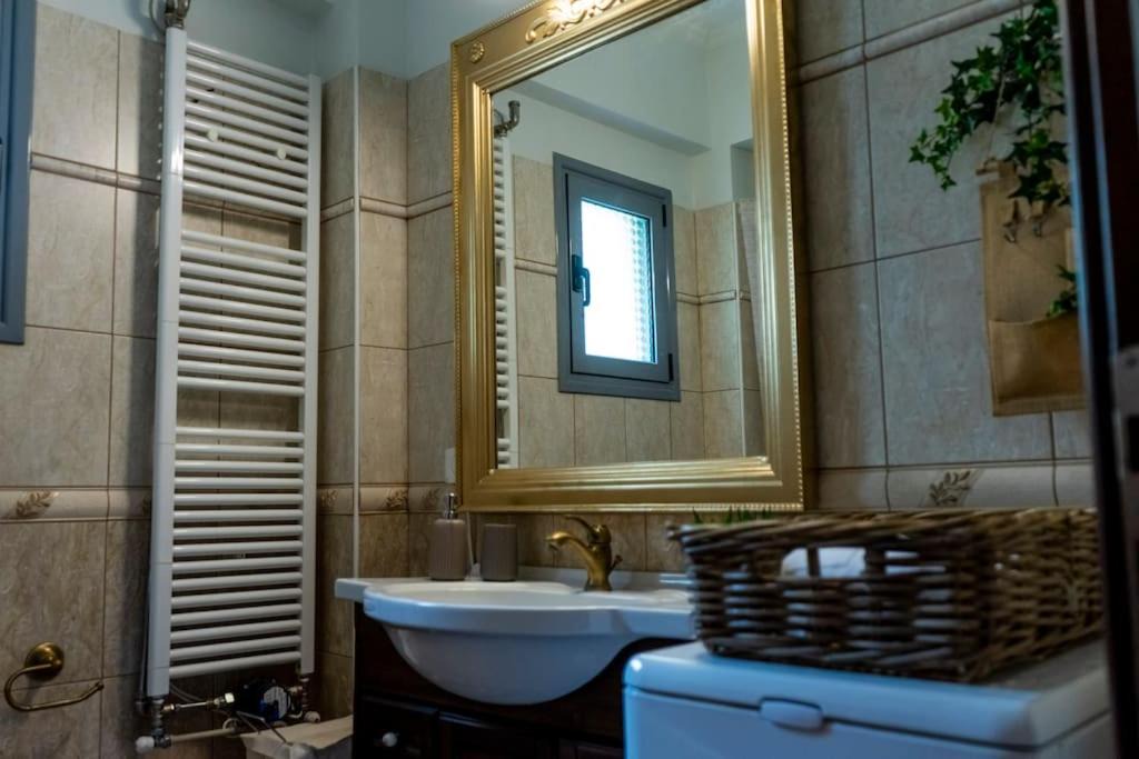 Photo of Bathroom in Ioannina Town Centre