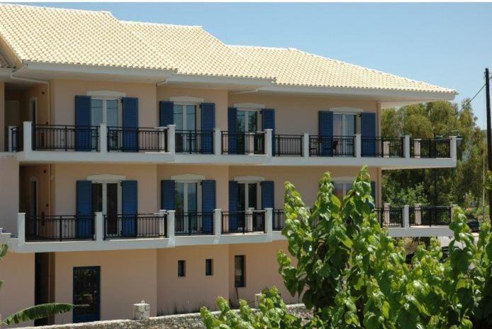 Photo of Others in Vassiliki
