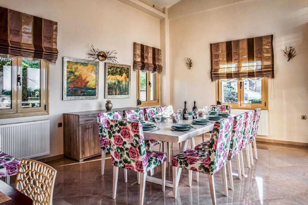 Photo of Livingroom in Roussospiti