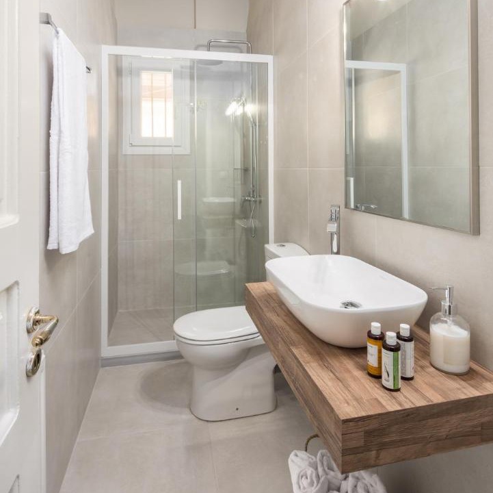 Photo of Bathroom in Alepou