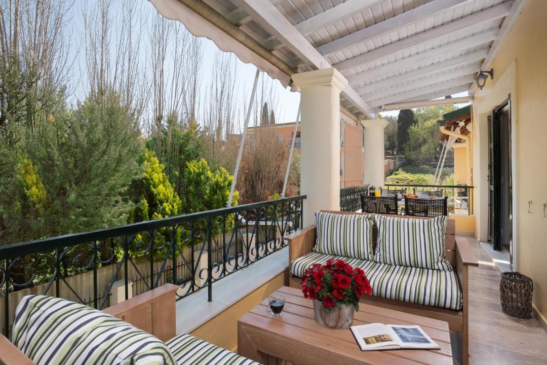 Photo of Patio Balcony in Alepou