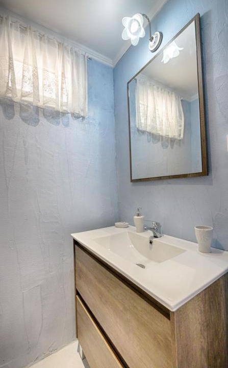 Photo of Bathroom in Agios Gordios