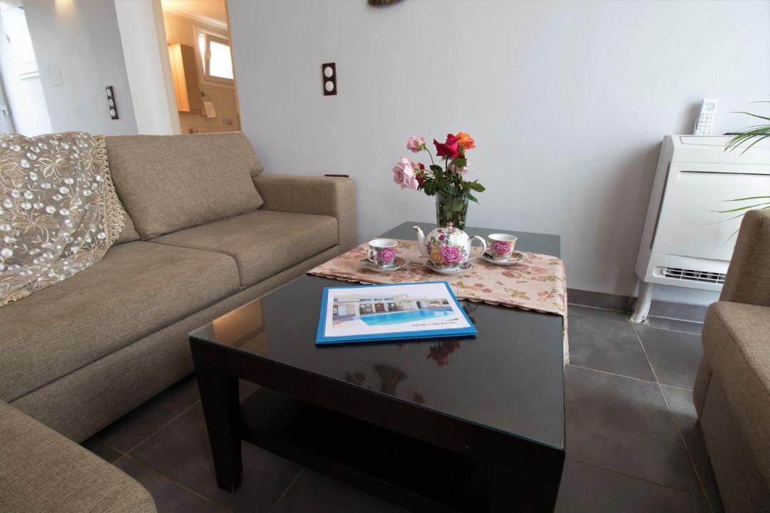 Photo of Livingroom in Agios Stefanos Avliotes